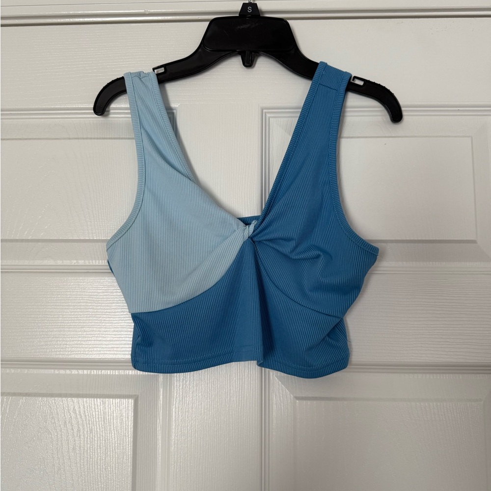 SHEIN Blue Colorblock Crop Top